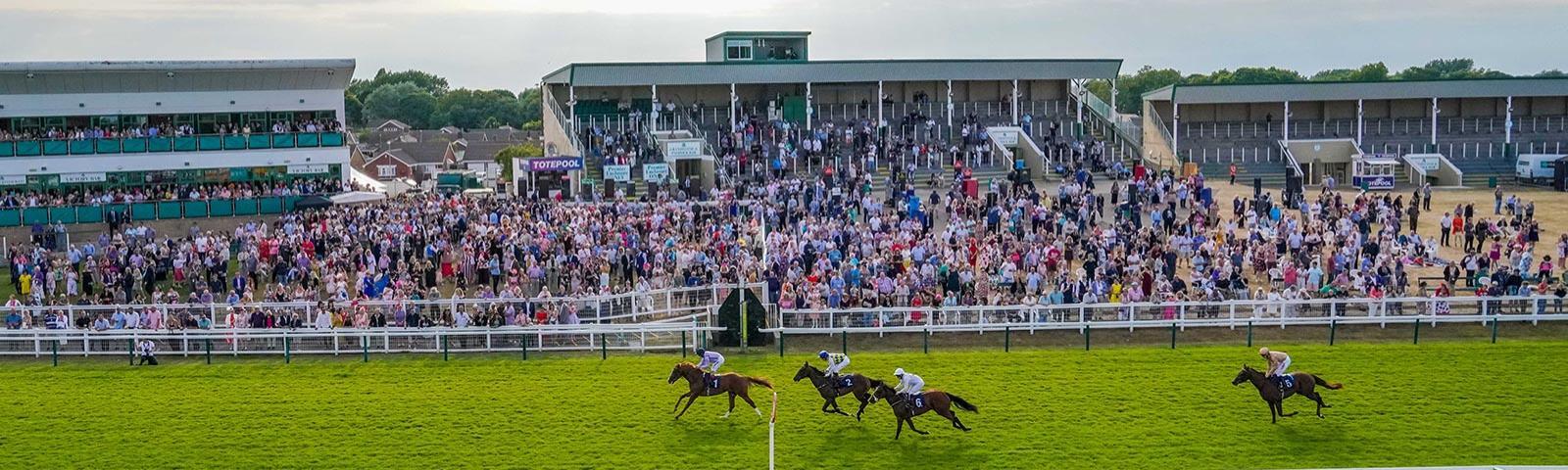 Great Yarmouth – Fixtures & Price Guide